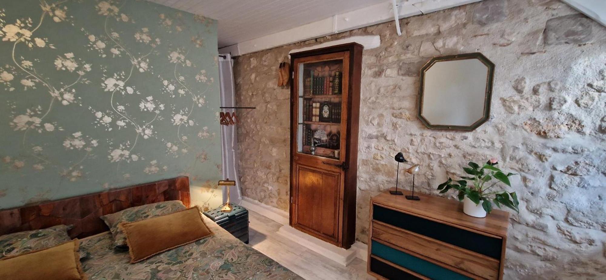 Bleautiful "Alienor" Charmant Appartement Avec Terrasse Fontainebleau Exterior photo